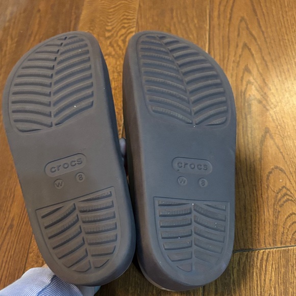 Beige Clogs with Dark Soles - Picture 5 of 5